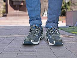 best walking shoes for men