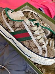 gucci shoes women