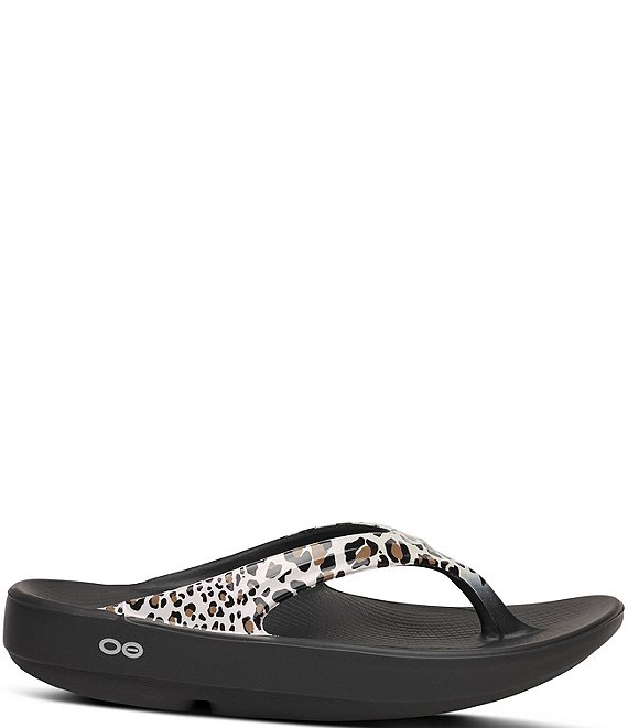 oofos flip flops